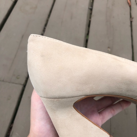 Vince Camuto Nude Suede Hailenda Pointed Toe Pumps - Picture 15 of 15